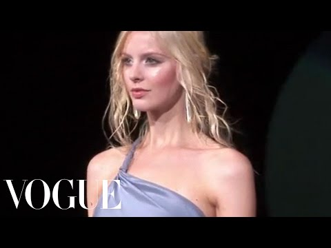 Fashion Show - Giorgio Armani: Spring 2009 Ready-to-Wear