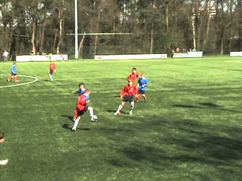 VDZ speler Freek nr 18 - D1 2010-2011