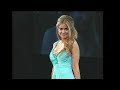 Carmen Electra Runway Disaster