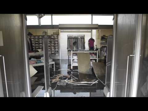 Stora skador när märkesoutlet i Höganäs brann