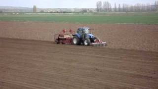 preview picture of video 'Aardappels poten New-Holland T6030. W. Uenk Aerdt ( GLD )'