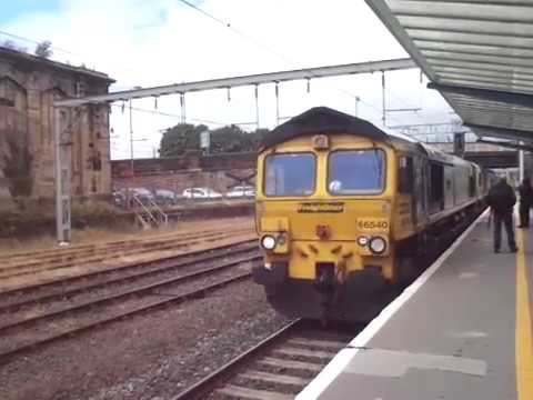 The x4 Class 66 Freightliner “CONVOY” Nos.66540+66523+66539+66567 was passed through at Carlisle.