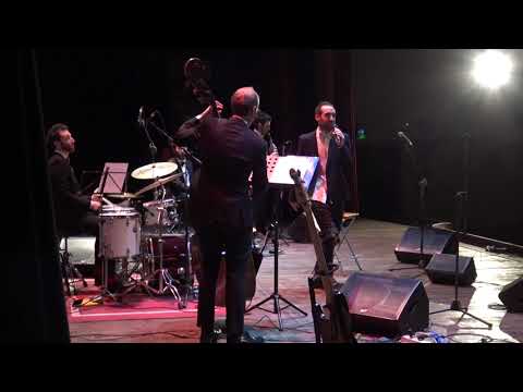 FIRENZE di Odoardo Spadaro | Lorenzo Andreaggi in concerto a teatro con la sua band al completo