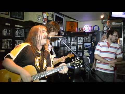 Gonna Turn On You (Acoustic) - The Nuclears