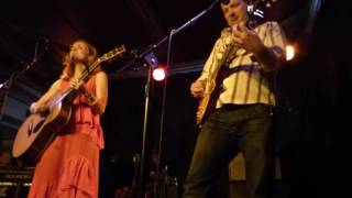 Patty Griffin och David Pulkingham - 'There Isn't One Way'﻿