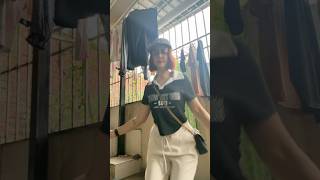 Download lagu So Sexy / Nice Background 🤣#youtube #shortvideos #everyone youtubeshorts  #highlights #viralshort mp3