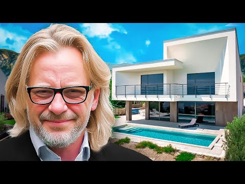 The Luxurious Lifestyle of Henry Cole