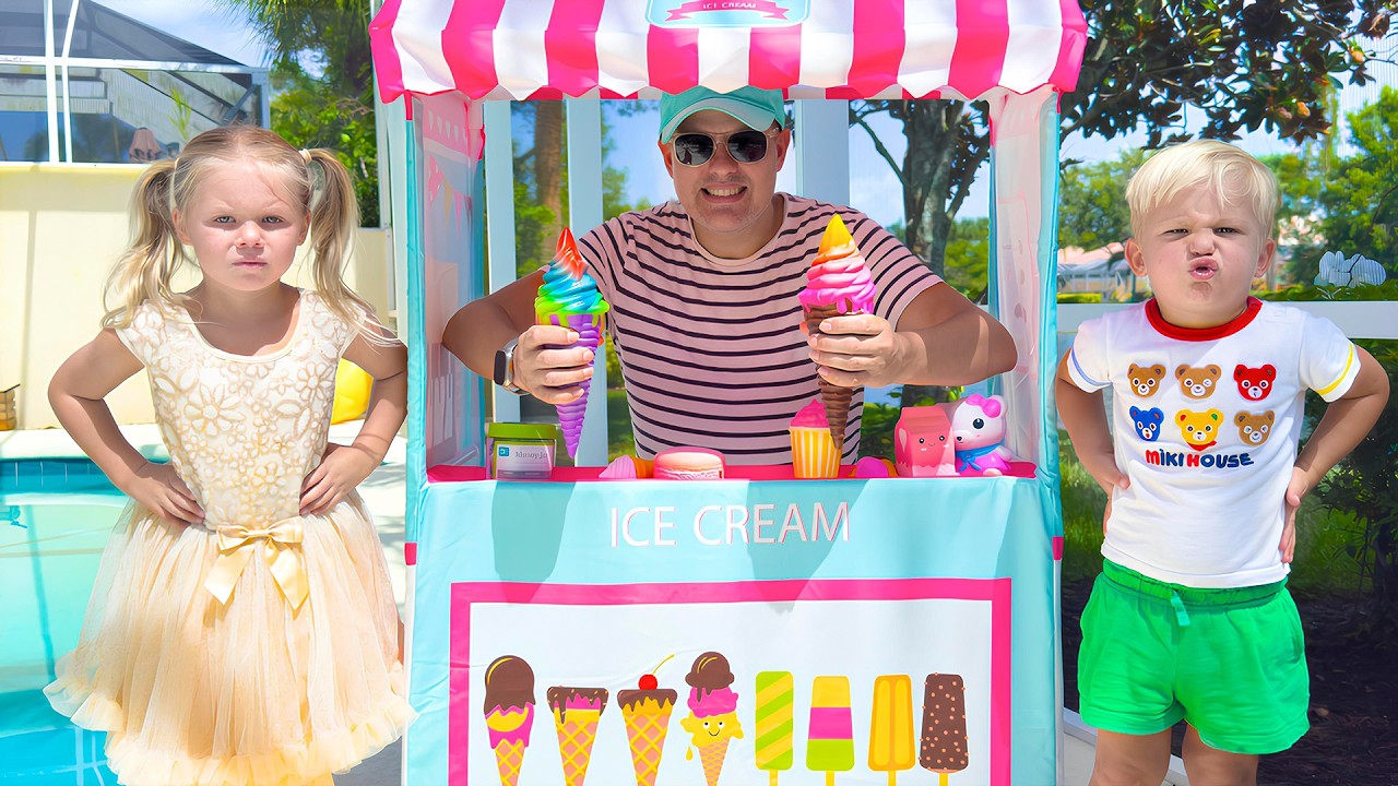 Naomi Plays Ice cream Shop!