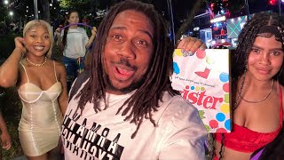 Colombia Women Love to Play Games