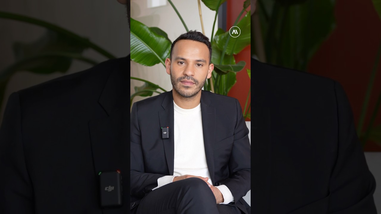 Miniature de la vidéo "La banlieue, c’est le paradis" à découvrir mardi 18 février à 21h10 sur #France2 ​⁠​⁠​⁠@francetv du film La banlieue, c’est le paradis