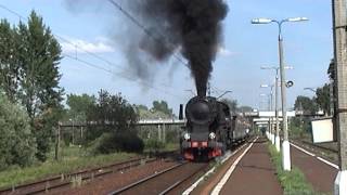 preview picture of video 'Ty2-953 z pociągiem retro na stacji Kraków Bieżanów'