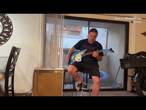 Fender MIJ Traditional II '60s Jaguar 2025 - Ice Blue Metallic image 11