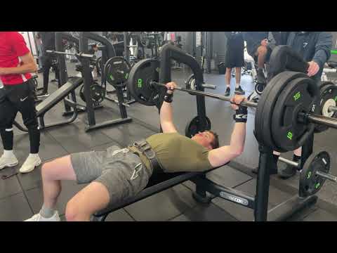 130kg bench PR! No hands on bar