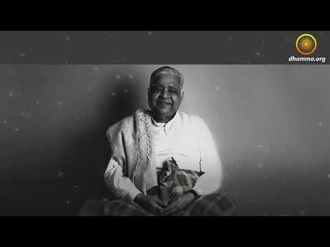 [English Vietnamese Subtitle Vipassana] Morning Chanting - Day 1- S.N  Goenka