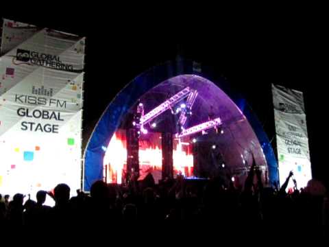 Richard Durand - Global Gathering 2011 Ukraine .AVI