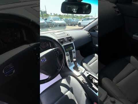 фото volvo v50 i рестайлинг 0