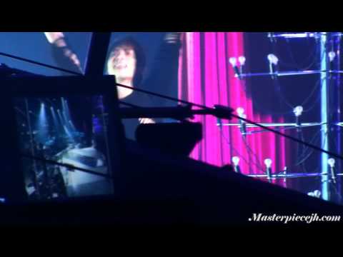 [fancam] 110606 SHINee cute Jonghyun waves hand + hopping @ Iммσrtal S0пg 2