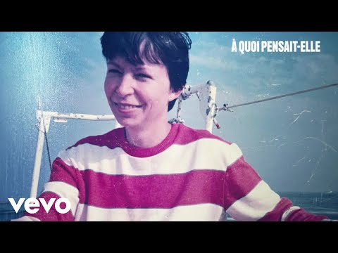 À Quoi Pensait - elle - Chien noir