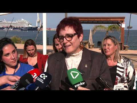 Acto de entrega de la primera acreditación oficial del registro canario de perros de asistencia