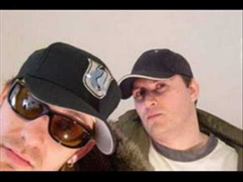 Dreamerz - Maximum kínzó -feat. Siskafinuccsi-