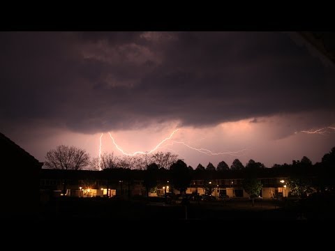 Loud thunder in Holland | Onweer | 24 en 25 april 2014 | Biddinghuizen | Heavy thunderstorm
