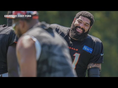 Bengals’ OL Cody Ford reacts to Pineville High announcing jersey retirement ceremony