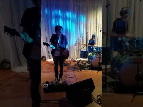 Blue Ain't Your Color - Nick and the Groove (Keith Urban Cover)