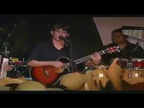 Deixa Eu Te Amar Por Favor - Alex e Yvan