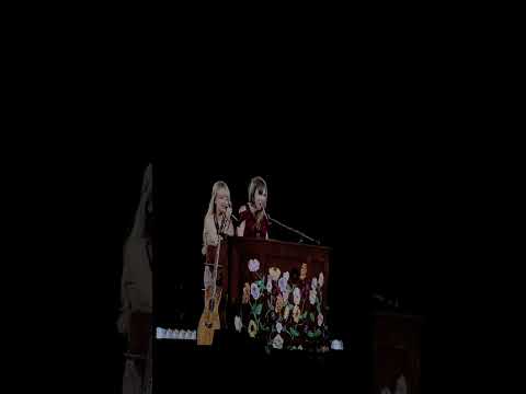 Sabrina Carpenter and Taylor Swift Sydney White Horse/Coney Island Full video