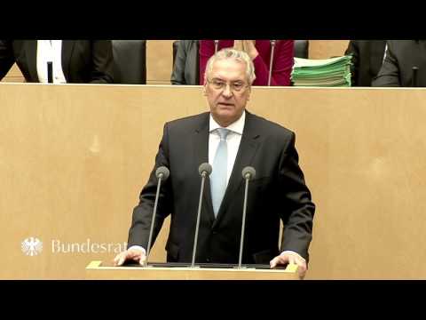 Staatsminister Joachim Herrmann im Bundesrat am 10. März 2017 - Bayern