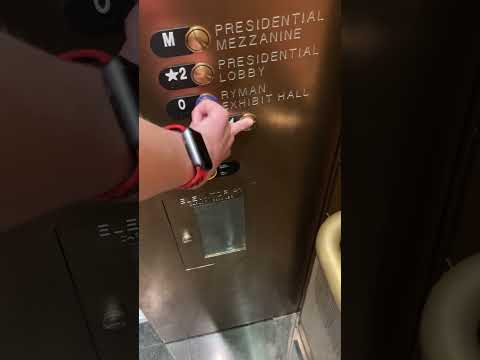 Smooth Dover P1 elevator (Thyssenkrupp Mad BS mod) at the Gaylord Opryland