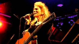Judy Collins sings Yesterday