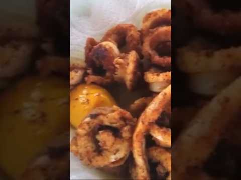 Deep Frying Fresh Calamari in a Wok - No ka oi, Da Best! #seafood #fishing