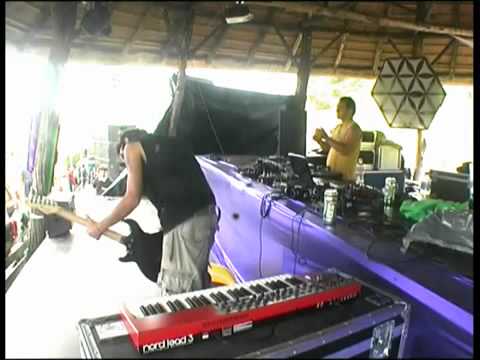 Rave/Psytrance 2011/Ozora Festival California Sunshine vs Twina  Live