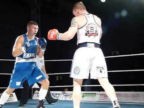 Mateusz Tryc (NSV) gegen Matuš Strnisko (Prag) / 21.11.2015 / Highspeedforma