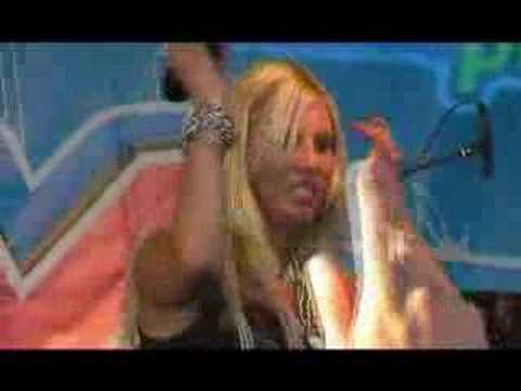 Mari-Leen "Rahutu tuhkatriinu" live