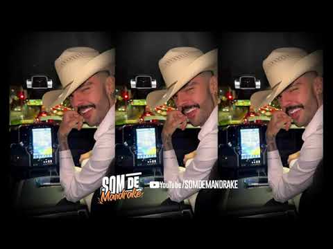 Dentro de la hilux Luan pereira