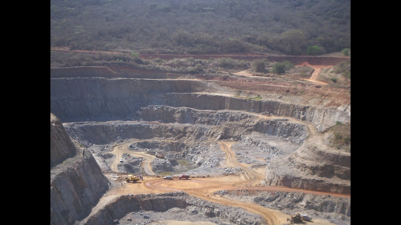 INB: a vida no entorno da mina de urânio (mit deutschen UT)