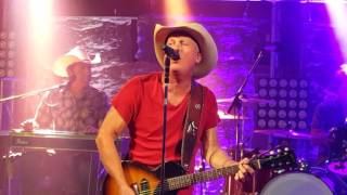 Kevin Fowler &quot;Triple Crown&quot; LIVE at Electric Cowboy Longview TX