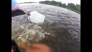 preview picture of video 'skoter på vatten inte lätt att drifta på vatten :) ( mora )'