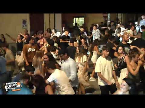 U lupu Carmine Mazzotta e Castrum Kaulonia Tarantella Festival 2024
