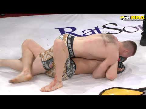 Kamil Czyżewski pokonał Huberta Żochowskiego na Armia Fight Night 2 w Łomży