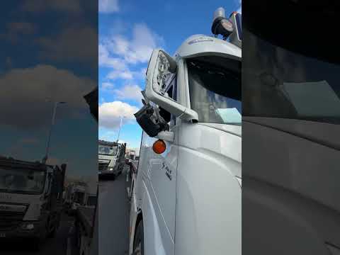 Skip Lorry CRASHED Into Me! 🤬