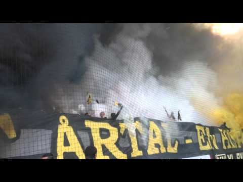 Bengaler och rök innan Bajen-AIK (Hammarby-AIK 1-0)