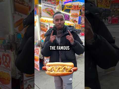 I’ve Tried The Famous New York Hotdog 🌭🇺🇸