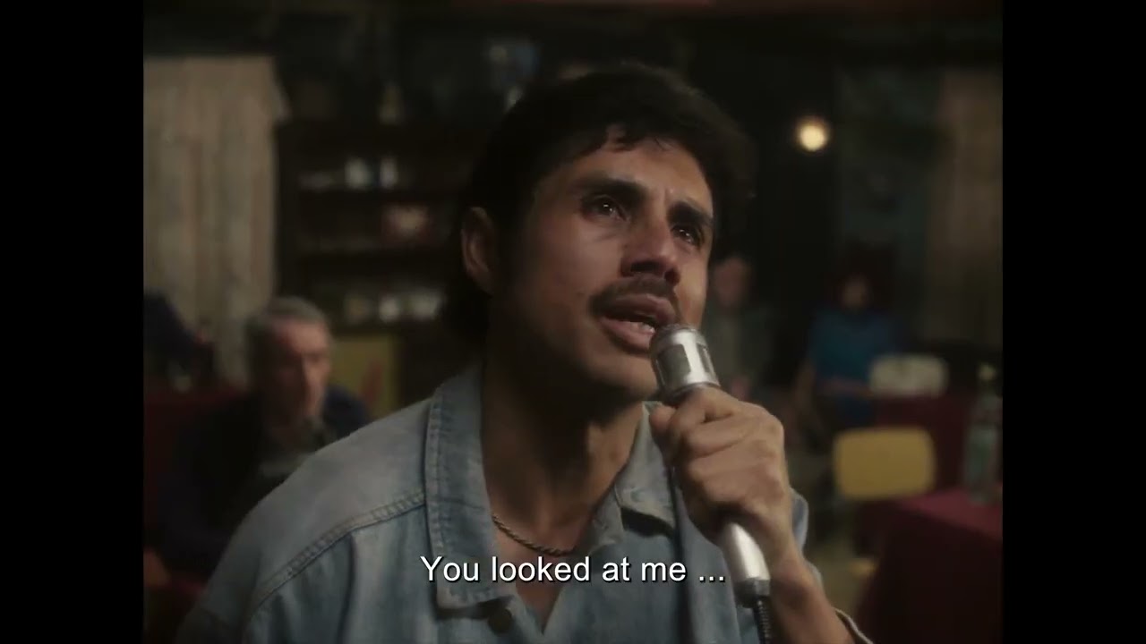 Miniature de la vidéo LE MYSTÉRIEUX REGARD DU FLAMAND ROSE : une ode à la famille face à la sérophobie (bande-annonce) du film Le Mystérieux regard du flamant rose