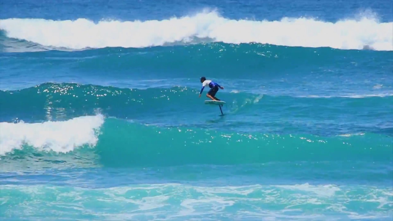 Surf Foil - Rémi Quique in Bali