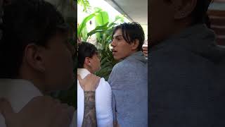 eles estavam espionando elas