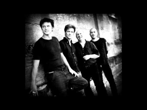 YOUKOFF reprise NOIR DESIR "Un jour en France" live sur Radio France Bleu Maine