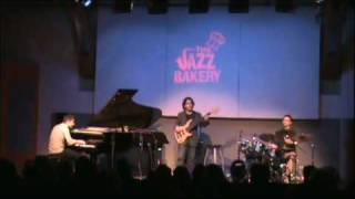 ELDAR playing coda of BLUES SKETCH @ the JAZZ BAKERY IN LA